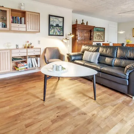 別荘 Birita - 20km From The Sea By Interhome *