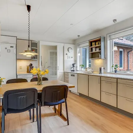 펜션 Birita - 20km From The Sea By Interhome *